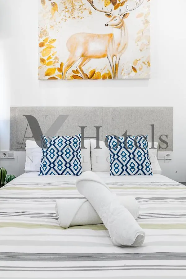 Ayz Elcano - Auto Check-In Property Malaga Guest house