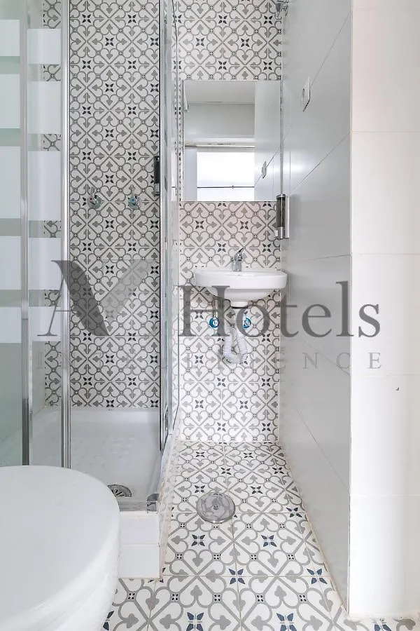 Ayz Elcano - Auto Check-In Property Malaga 0*,